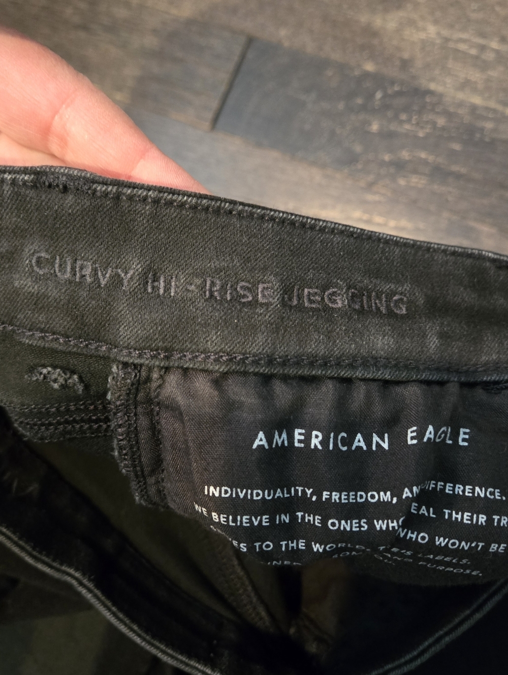 American Eagle Next Level Stretch Curvy Hi-Rise Jegging Skinny Jeans SZ 4 Reg - Picture 6 of 9